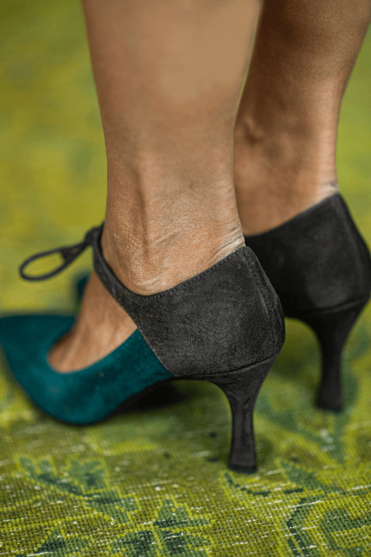 LUCREZIA | ANKLE TIE HEEL