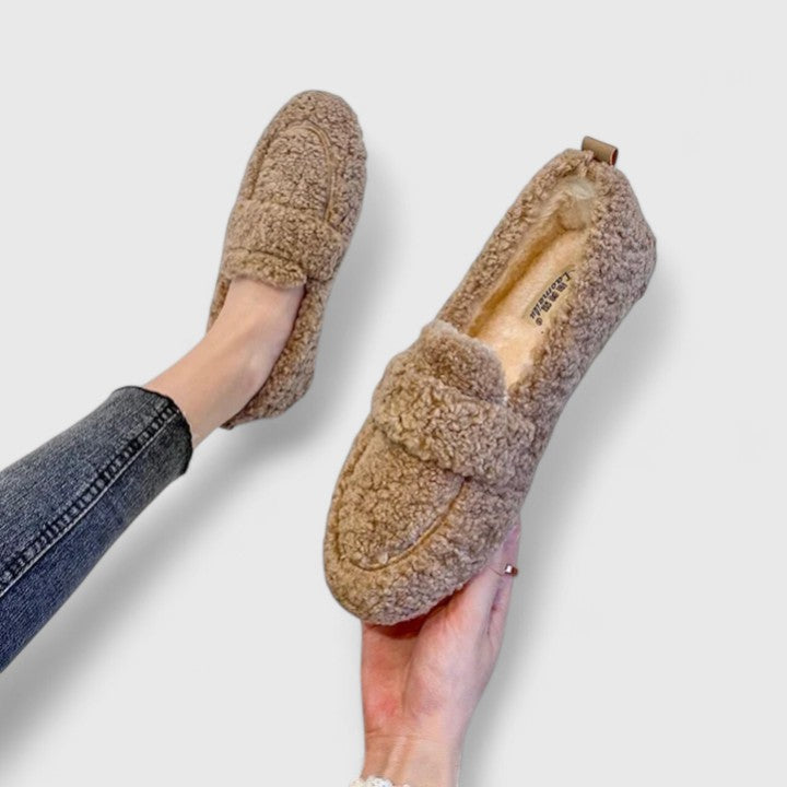 Solenne | Warm slippers with elegant design