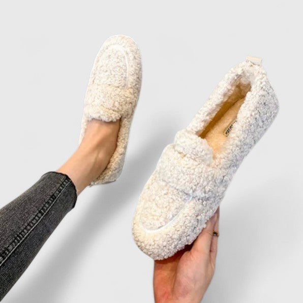 Solenne | Warm slippers with elegant design