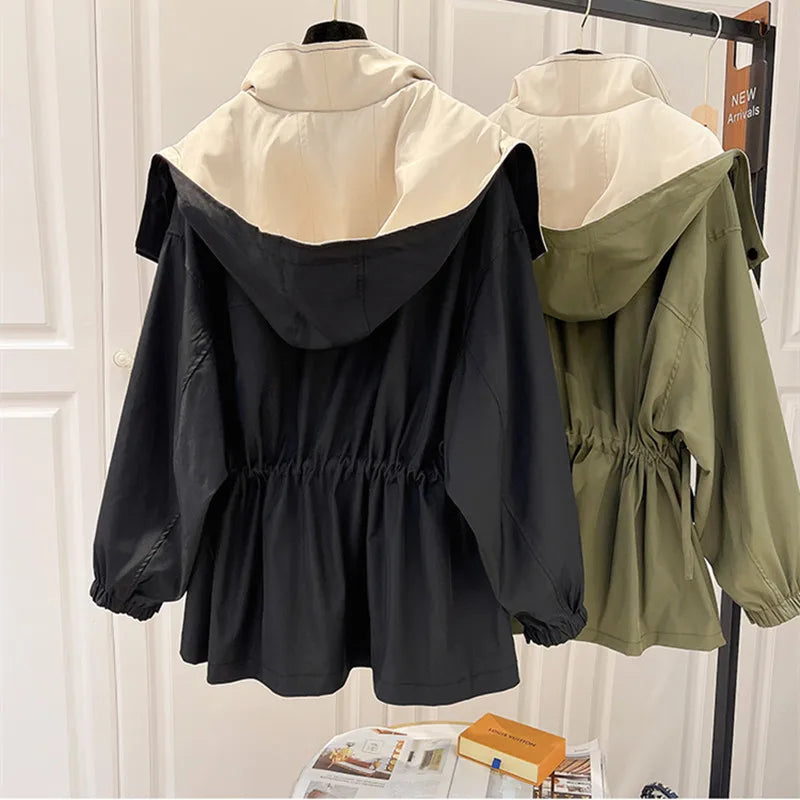 Alva – Elegant jacket with weather and wind protection