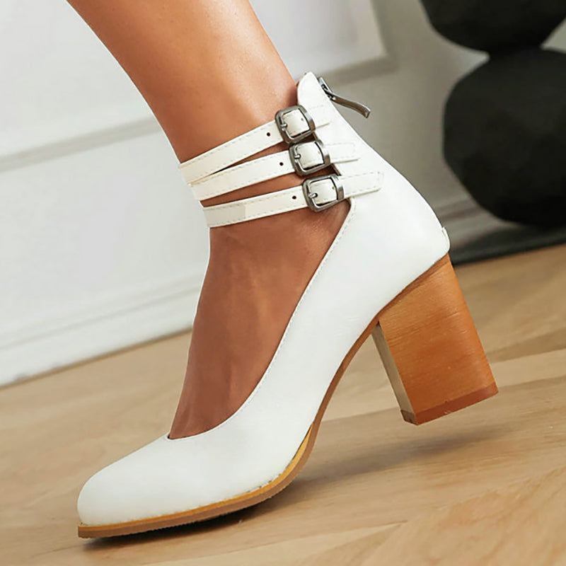 Caa™ | Elegant smooth sandals with ankle strap and chunky heel for a sophisticated look