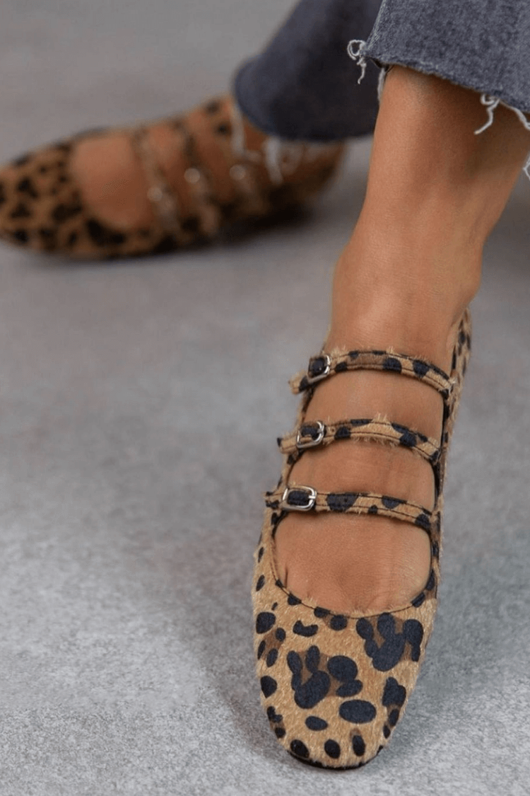 LEOPARDINA | Elegant ballet flats with animal print straps for an irresistible style