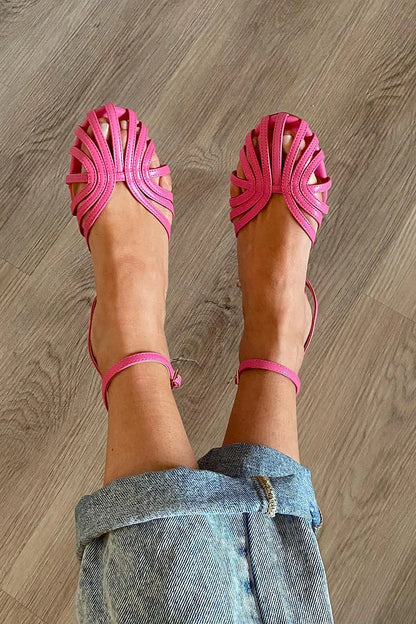 SOLE | Elegant woven flat sandals for a sophisticated look