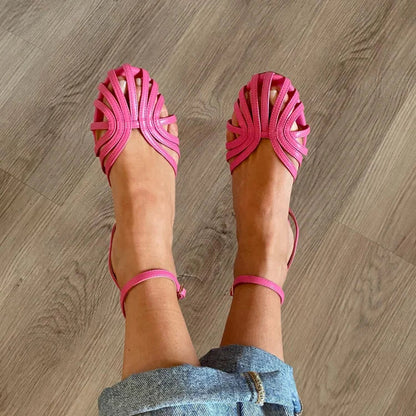 SOLE | Elegant woven flat sandals for a sophisticated look