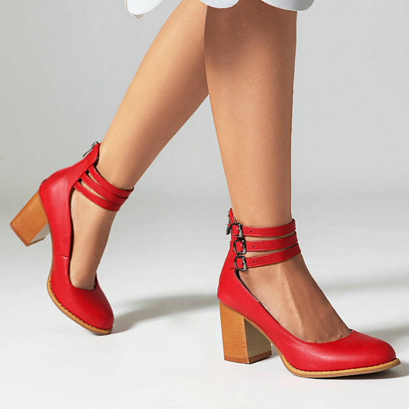 Caa™ | Elegant smooth sandals with ankle strap and chunky heel for a sophisticated look