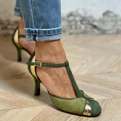 Alona™ | Elegant patchwork décolleté with T-strap and closed toe for a refined style